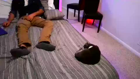 Snapshot of puptroy chatting on 10/11/25, 09:41 puptroy online show from 10/11/25, 09:41