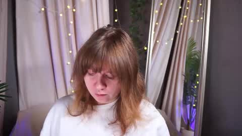 constant schedule Wednesday  Friday  Saturday  Sunday  The Rosemarie online show from 10/19/25, 05:52