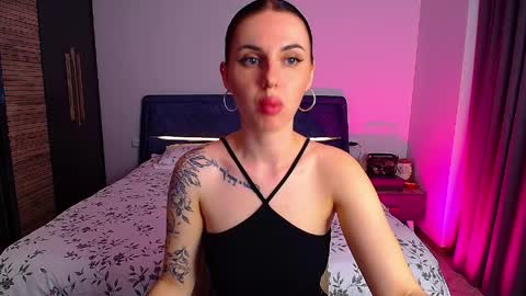 Julia online show from 04/03/26, 04:49