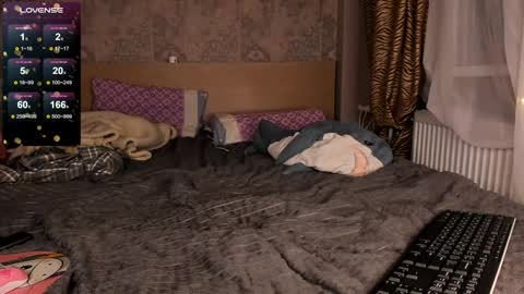 Snapshot of purebeautie chatting on 12/21/24, 08:00 Katty online show from 12/21/24, 08:00