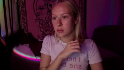 Megan online show from 04/09/26, 02:00