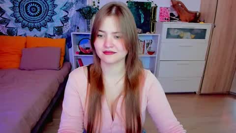 Miss Hanna online show from 12/05/25, 02:58
