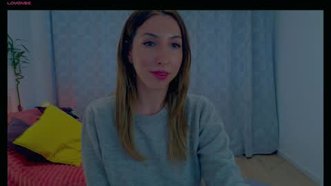 Snapshot of purevibrations chatting on 01/17/26, 05:05 Isabelle online show from 01/17/26, 05:05