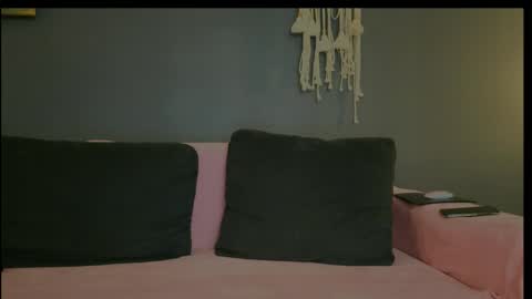 Isabelle online show from 04/22/26, 05:36