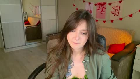 Bella online show from 10/31/25, 05:41