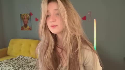 Bella online show from 02/19/26, 05:36