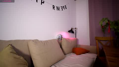 Snapshot of purple_baby chatting on 01/03/25, 06:24 Sasha wait you here 6 of November. will celebrate my B- day online show from 01/03/25, 06:24