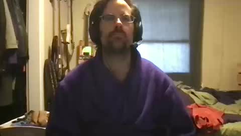 Snapshot of purple_collij_prof chatting on 10/10/25, 10:31 Purple online show from 10/10/25, 10:31