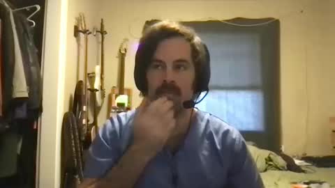 Snapshot of purple_collij_prof chatting on 10/11/25, 11:25 Purple online show from 10/11/25, 11:25