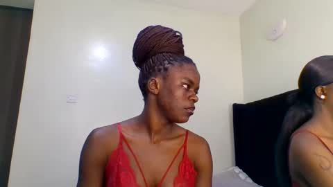 purple_honey1 online show from 04/29/26, 06:58