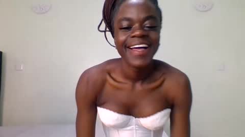 purple_honey1 online show from 05/09/26, 02:44