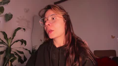 Snapshot of purple_opal chatting on 07/04/26, 09:10 Vero online from Tuesday to Sunday online show from 07/04/26, 09:10