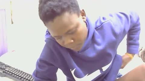 Snapshot of purple_raaine chatting on 11/23/25, 09:47 purple Rain online show from 11/23/25, 09:47