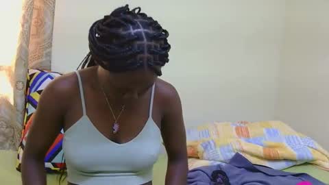 Snapshot of purple_raaine chatting on 12/05/25, 07:06 purple Rain online show from 12/05/25, 07:06