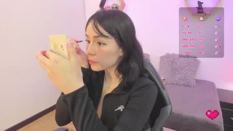 Anna  online show from 10/23/25, 04:01