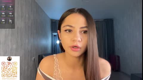 Snapshot of purrpaw chatting on 11/01/25, 12:45 Zendaya online show from 11/01/25, 12:45