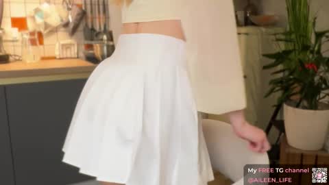 Aileen online show from 09/23/25, 07:28