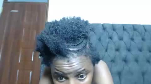 Snapshot of pussie_tightte chatting on 02/19/26, 10:28 pussie_tightte online show from 02/19/26, 10:28