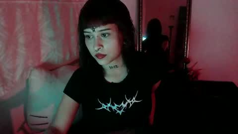 Snapshot of pussycatt666 chatting on 10/05/25, 12:31 Katiux online show from 10/05/25, 12:31