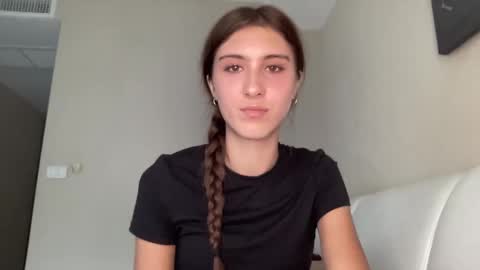 Snapshot of pussygir007 chatting on 12/10/24, 10:28 pussygirl007 online show from 12/10/24, 10:28