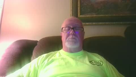 Snapshot of pussylover1365 chatting on 01/12/25, 03:39 pussylover1365 online show from 01/12/25, 03:39