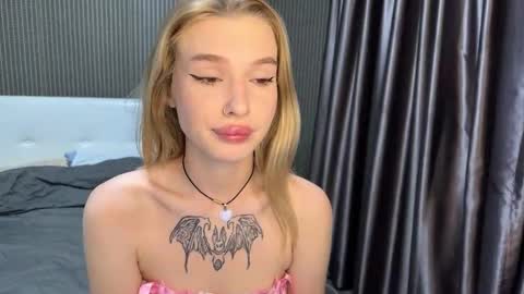 Lina online show from 01/05/26, 08:12