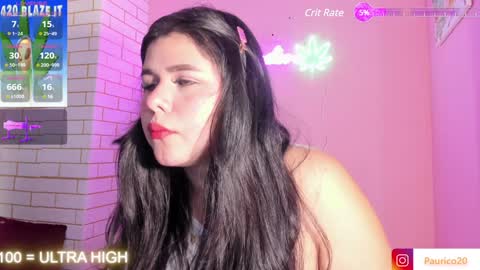 Snapshot of putipaula2 chatting on 12/18/24, 08:14 Pau online show from 12/18/24, 08:14