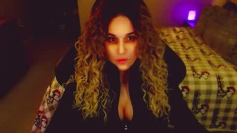 Kitty online show from 04/26/26, 08:06