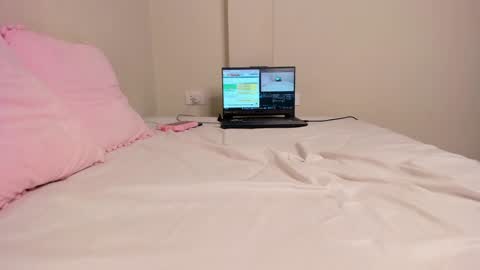 Snapshot of pvssi_ chatting on 01/13/25, 11:06 Sophy online show from 01/13/25, 11:06