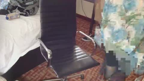 Snapshot of pwnst3rz chatting on 12/08/24, 10:14 pwnst3rz online show from 12/08/24, 10:14