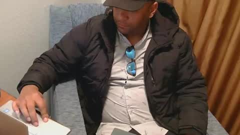 Snapshot of pwnst3rz chatting on 12/21/24, 11:56 pwnst3rz online show from 12/21/24, 11:56