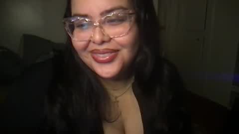 Prettypink Tinyhole online show from 01/10/25, 06:38