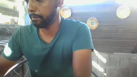 Snapshot of python974 chatting on 01/15/25, 03:11 Python online show from 01/15/25, 03:11