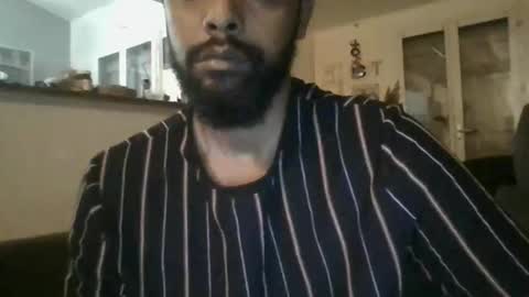 Snapshot of python974 chatting on 09/19/25, 12:56 Python online show from 09/19/25, 12:56