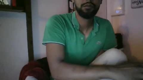 Snapshot of python974 chatting on 10/07/25, 01:58 Python online show from 10/07/25, 01:58