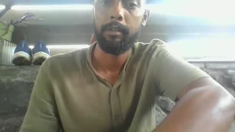 Snapshot of python974 chatting on 10/24/25, 12:12 Python online show from 10/24/25, 12:12