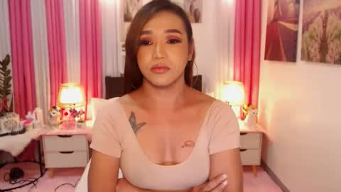 Snapshot of pythoncock4u chatting on 12/17/24, 12:54 Queen Agatha online show from 12/17/24, 12:54