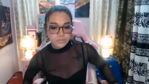 Snapshot of pythoncock4u chatting on 03/07/25, 11:40 Queen Agatha online show from 03/07/25, 11:40