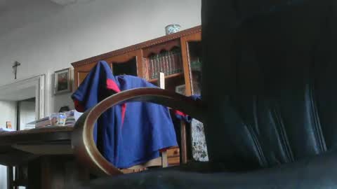 Snapshot of pytongru70 chatting on 02/15/25, 04:34 pytongru70 online show from 02/15/25, 04:34