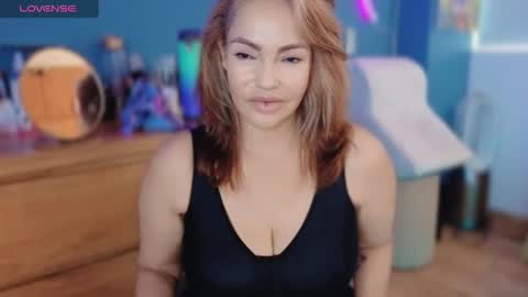 Queen And King online show from 02/15/25, 04:56