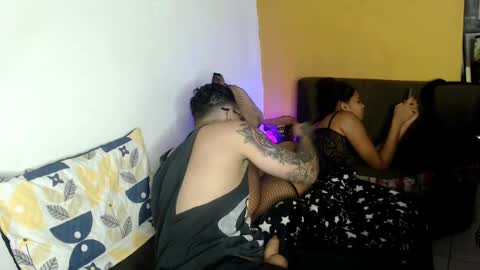 Snapshot of queeen_bee1 chatting on 01/15/25, 07:15 queeen_bee1 online show from 01/15/25, 07:15