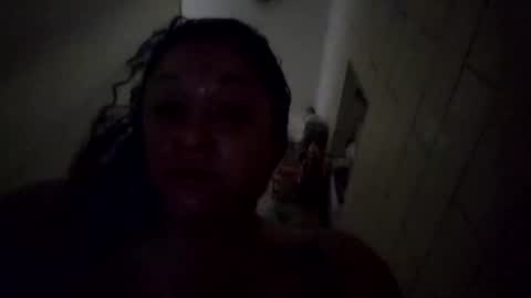 queen1309499253 online show from 11/26/25, 04:19