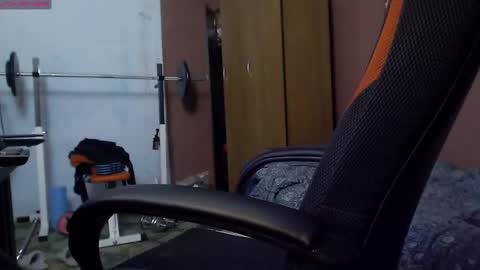 Lola online show from 02/08/25, 04:25