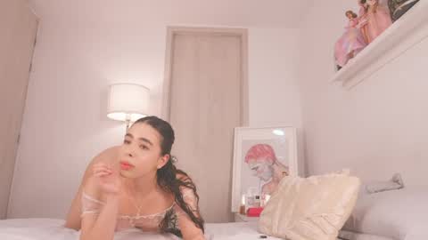 Sofia online show from 04/06/26, 03:26