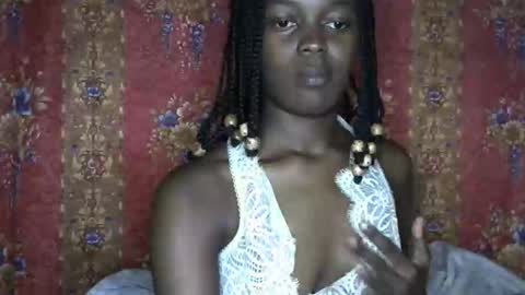Snapshot of queen_banice chatting on 10/13/25, 06:41 queen_banice online show from 10/13/25, 06:41