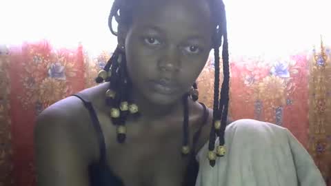 Snapshot of queen_banice chatting on 10/16/25, 08:59 queen_banice online show from 10/16/25, 08:59