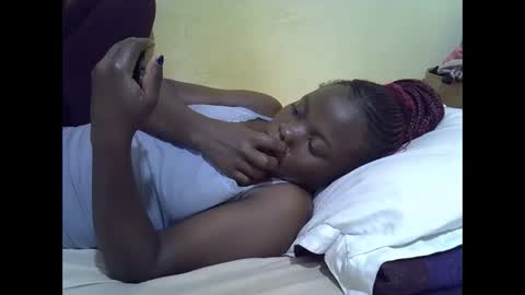 Snapshot of queen_darling3 chatting on 10/17/25, 07:38 Gentrix online show from 10/17/25, 07:38