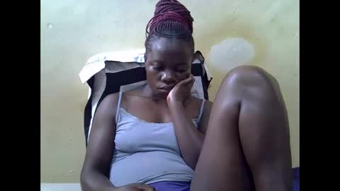 Snapshot of queen_darling3 chatting on 10/18/25, 08:04 Gentrix online show from 10/18/25, 08:04