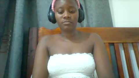 Snapshot of queen_diveer chatting on 09/30/25, 08:36 queen_diveer online show from 09/30/25, 08:36