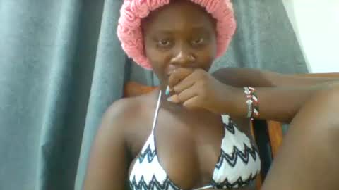 Snapshot of queen_diveer chatting on 10/10/25, 08:30 queen_diveer online show from 10/10/25, 08:30